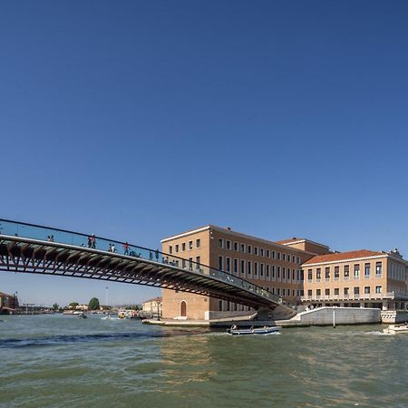 Santa Croce Design Apartment R&R Венеция Экстерьер фото
